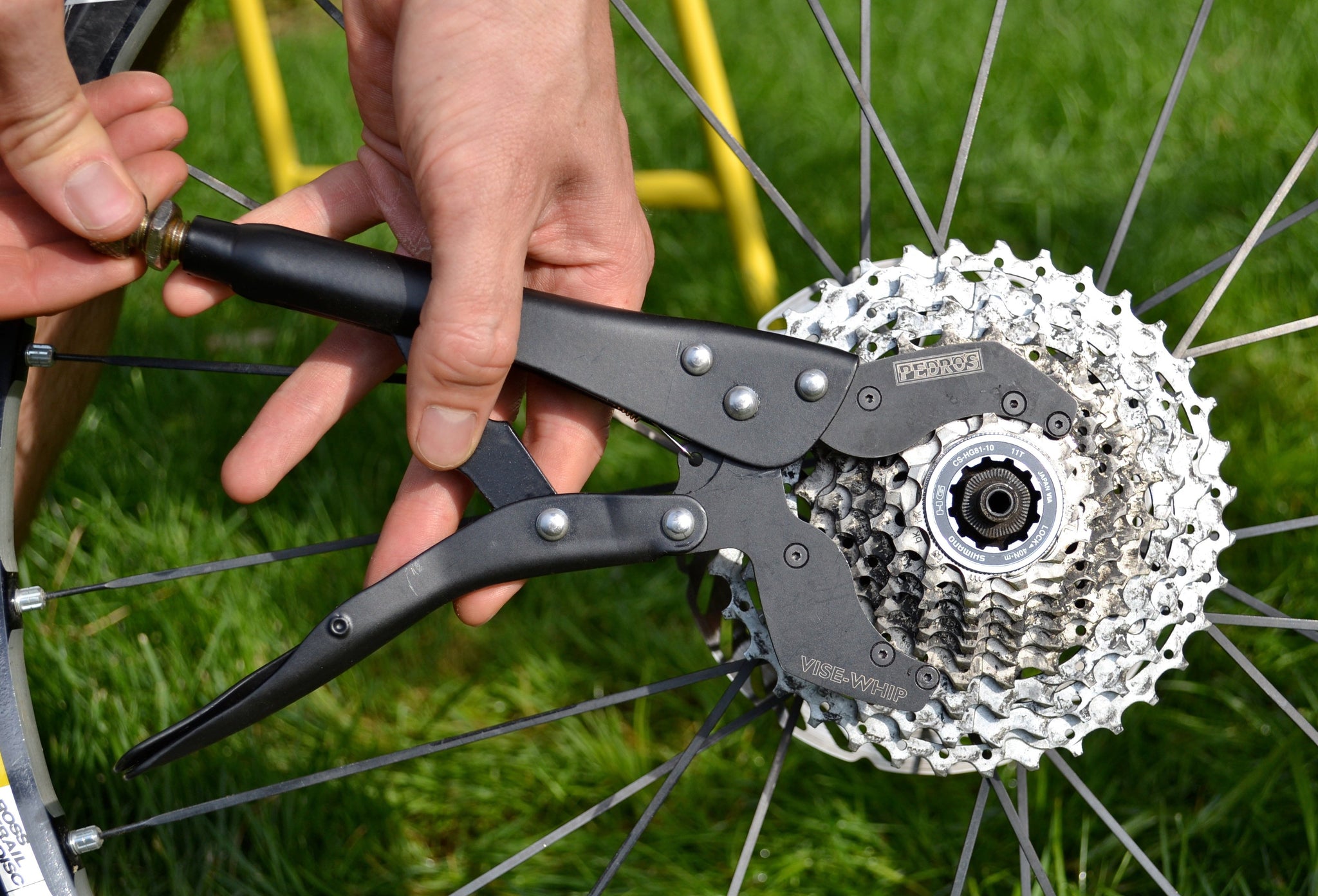 Bike Cassette Pliers Rear Cassette Tool Vise Whip II – Pedro's Europe